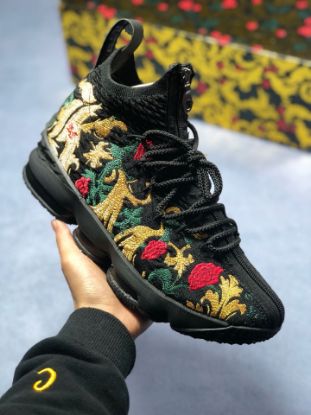 Picture of KITH x Nike LeBron 15 Lifestyle “King’s Crown” For Sale